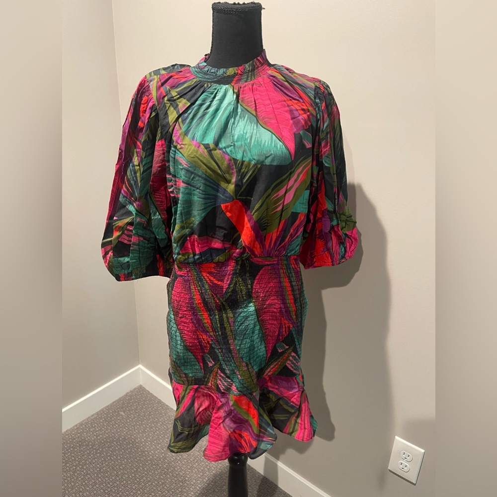 NWT colorful Farm Rio dress size Medium